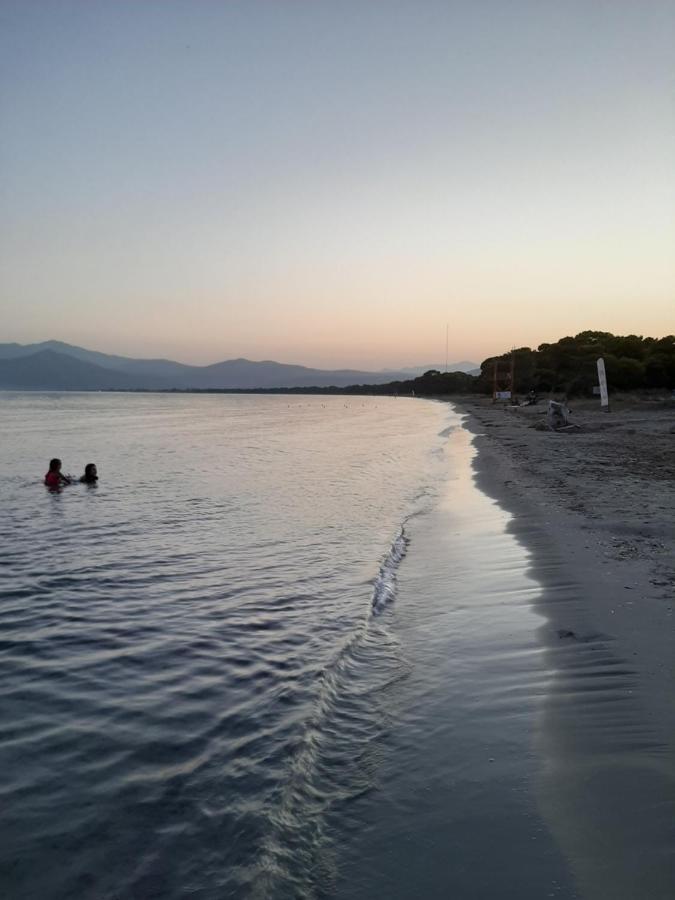 Cozy Flat In Nea Makri Apartment ภายนอก รูปภาพ