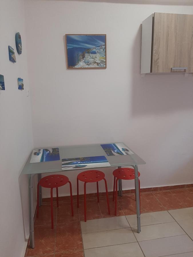 Cozy Flat In Nea Makri Apartment ภายนอก รูปภาพ