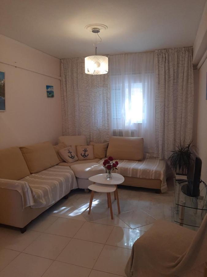 Cozy Flat In Nea Makri Apartment ภายนอก รูปภาพ